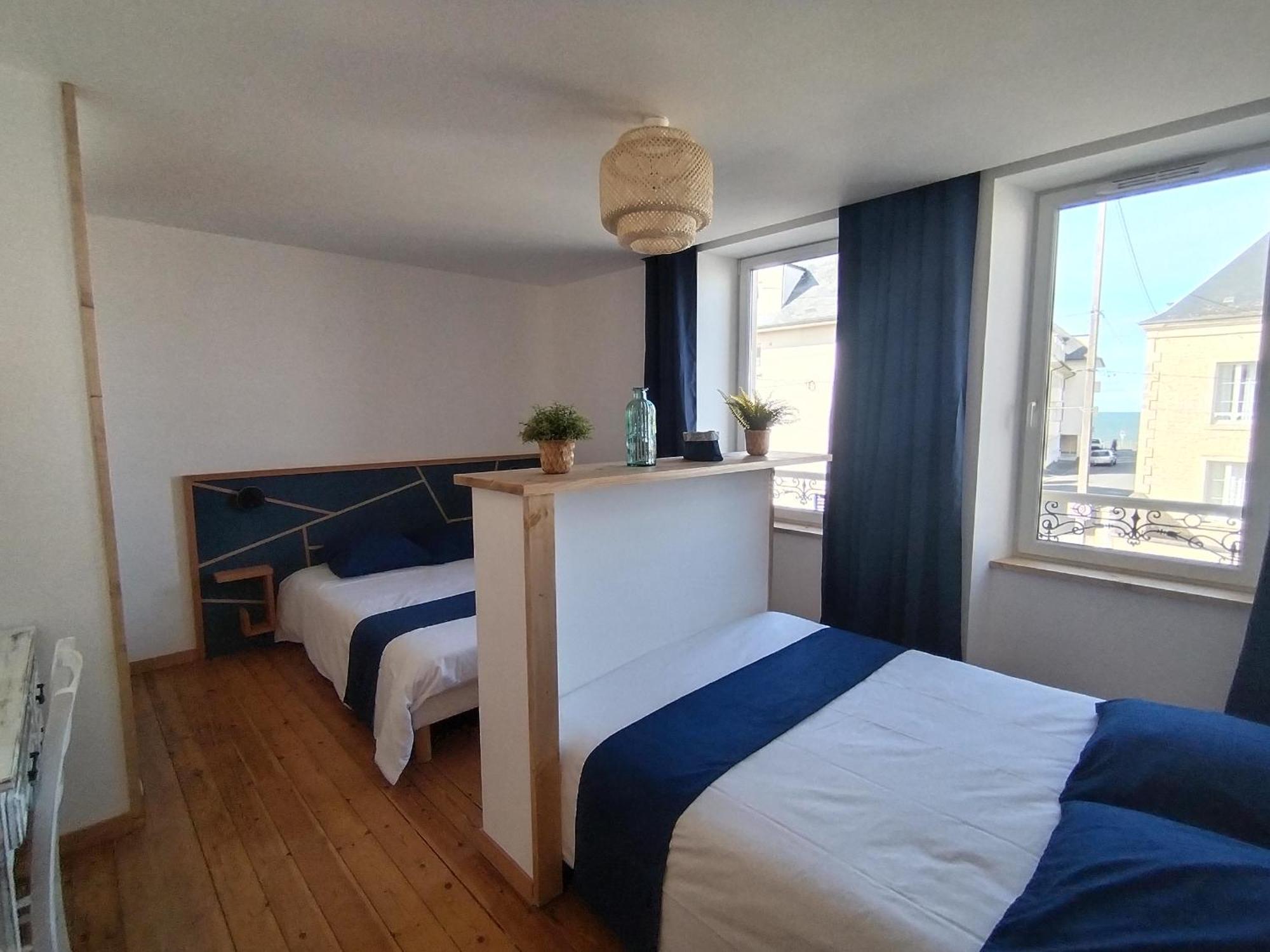 Liberation Classe 3 Etoiles Grandcamp-Maisy Quarto foto